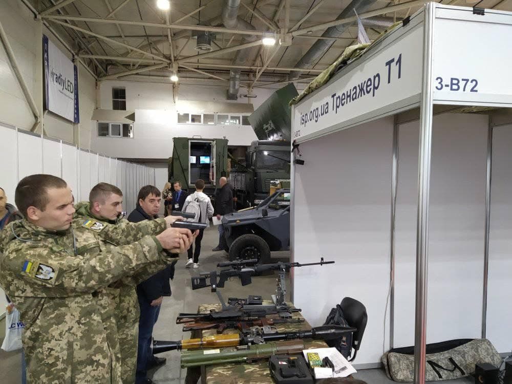 Тренажери ТОВ «ІСП» представили на виставці «Зброя та безпека 2019»